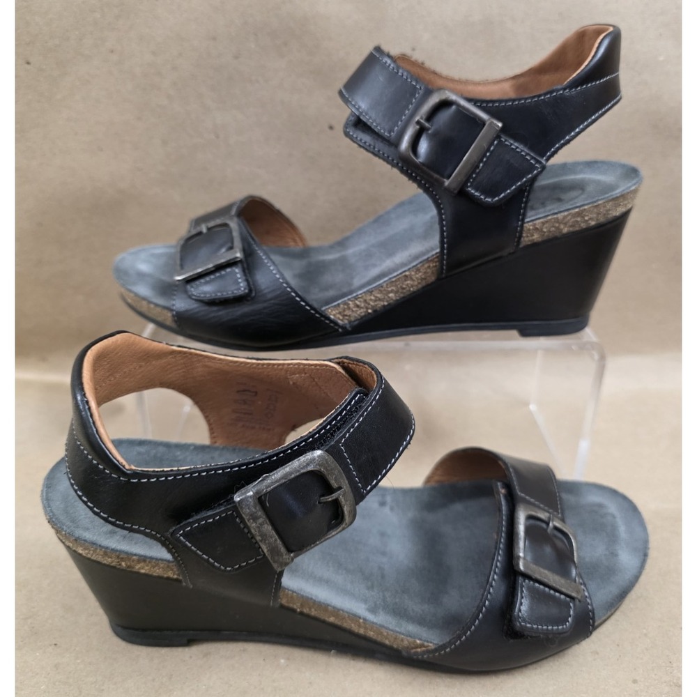 Taos Sandals 38 EU 7-7.5 US Womens Buckle Up Black Leather Strap Slingback Wedge